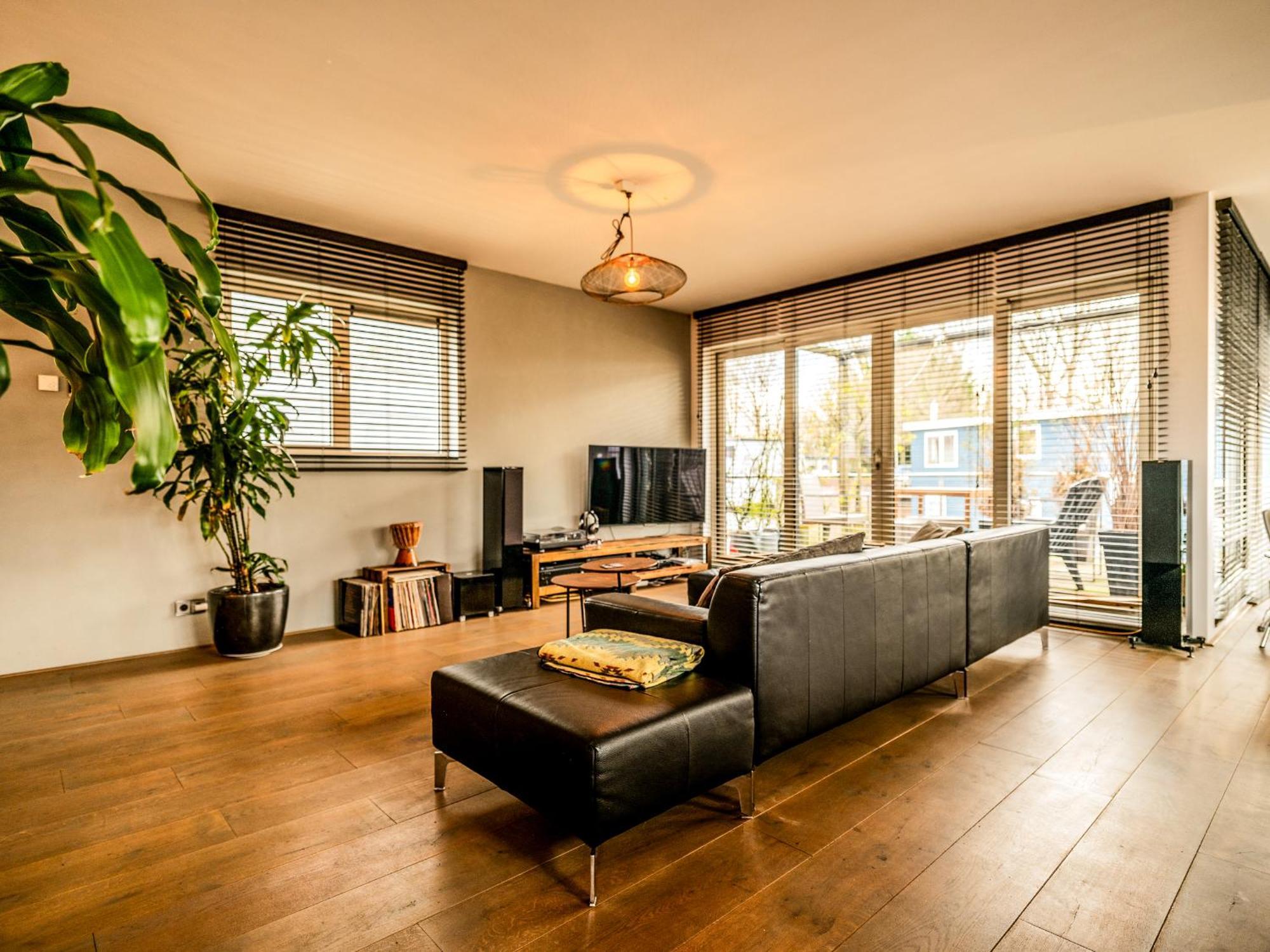 Villa Nova Houseboat Deluxe Free Bikes Amsterdam