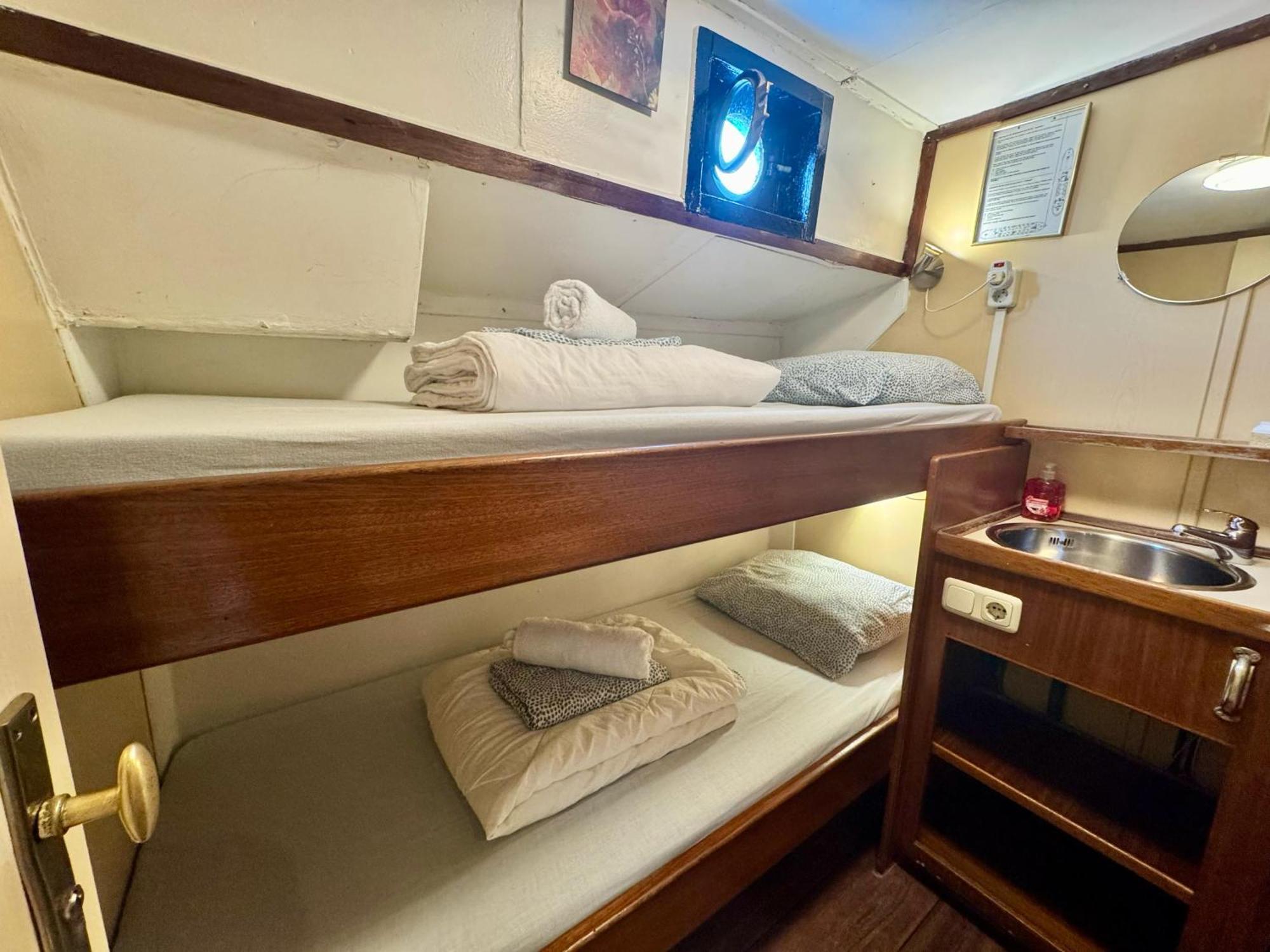Botel Passengership Avanti