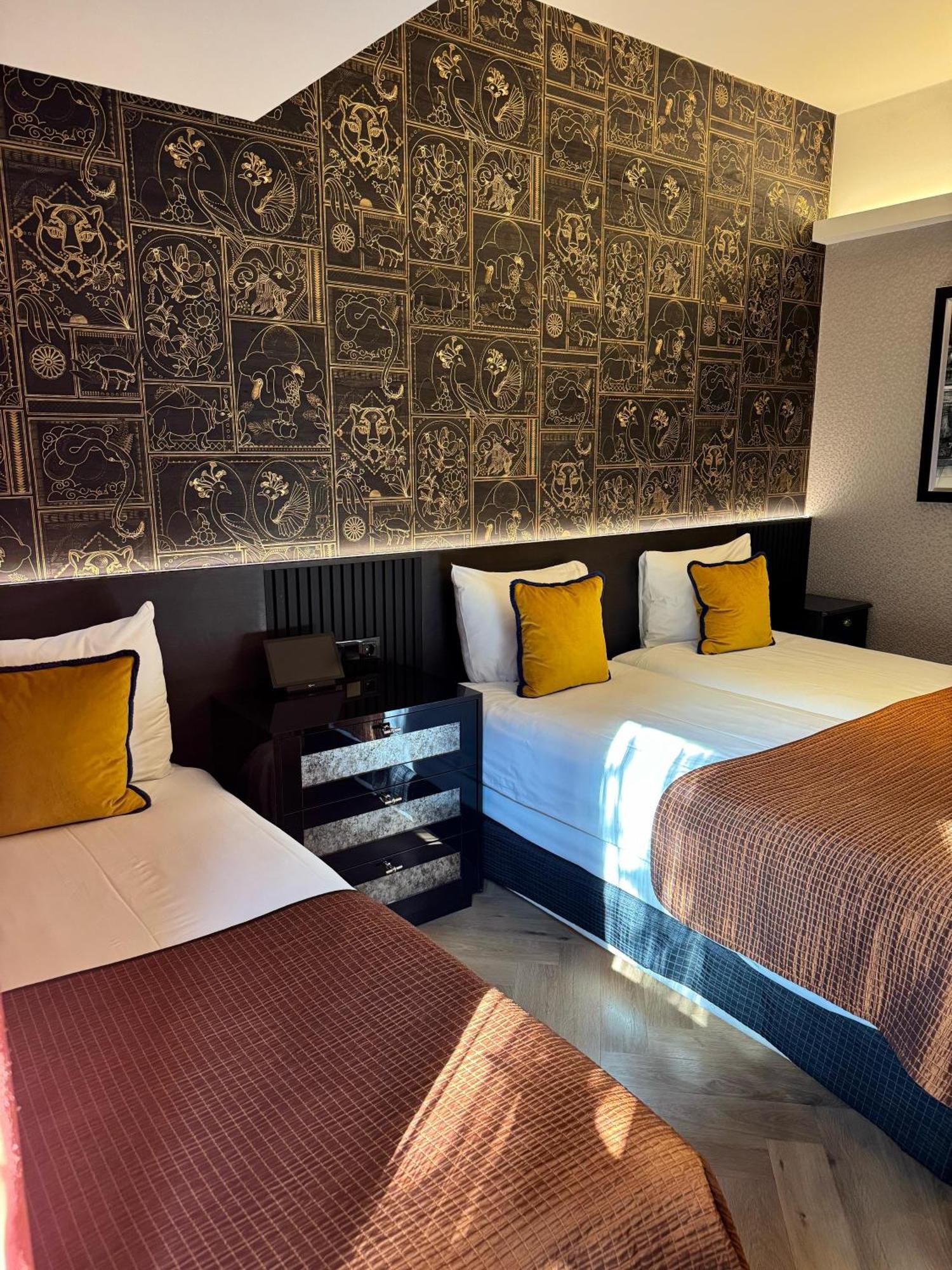 Hotel Sebastians