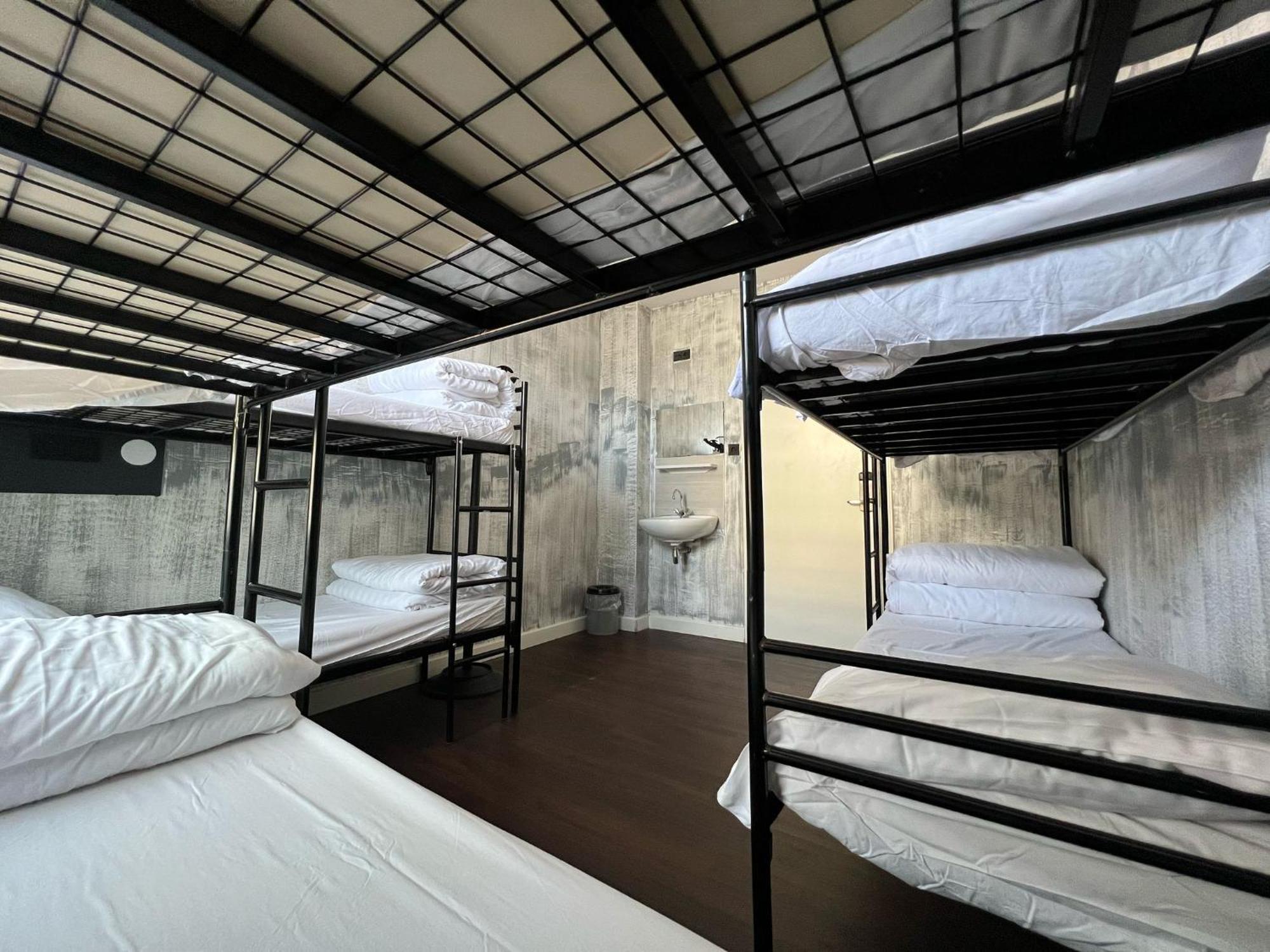 Amigo Hostel *