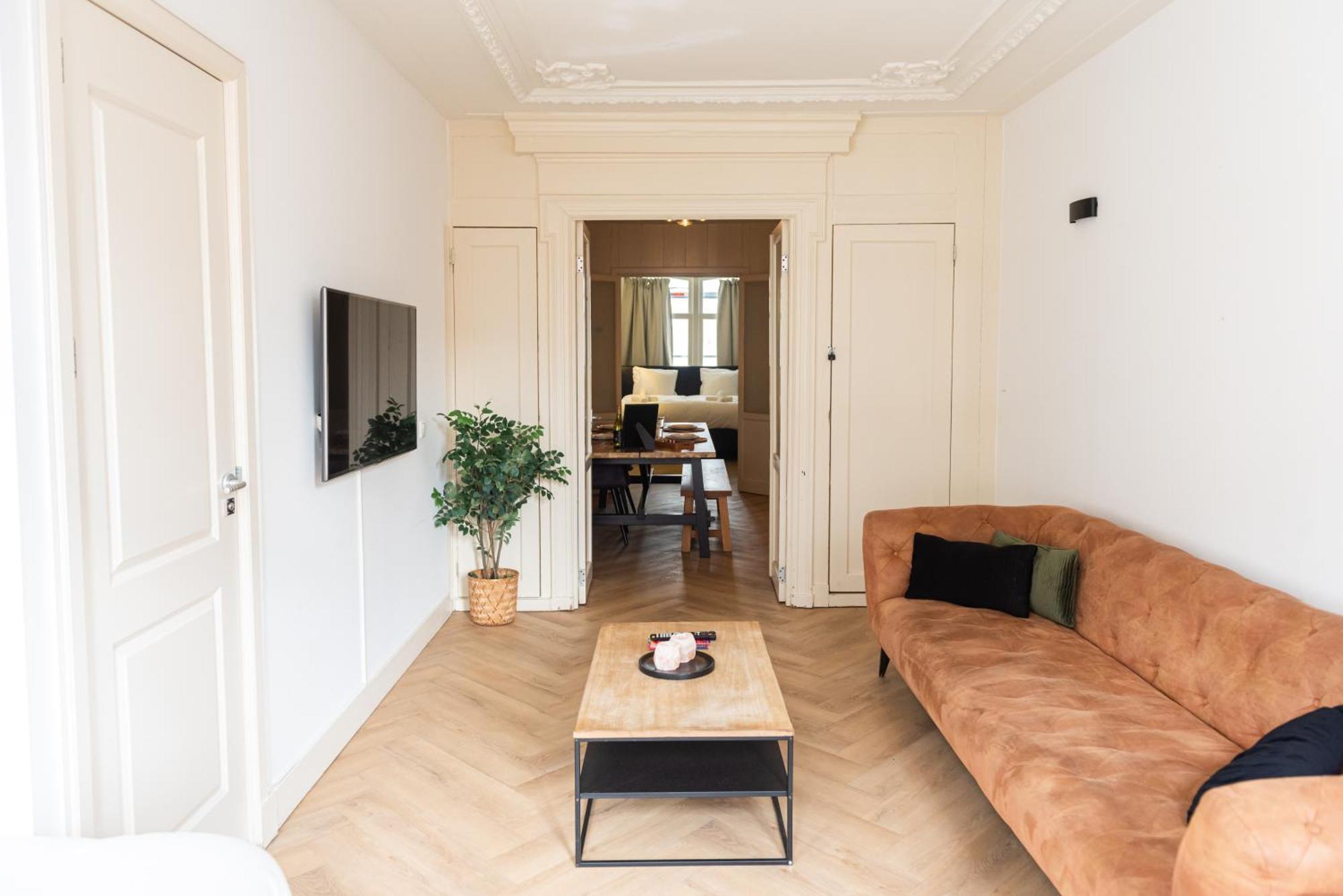Historic Canal House Apartment Amsterdam