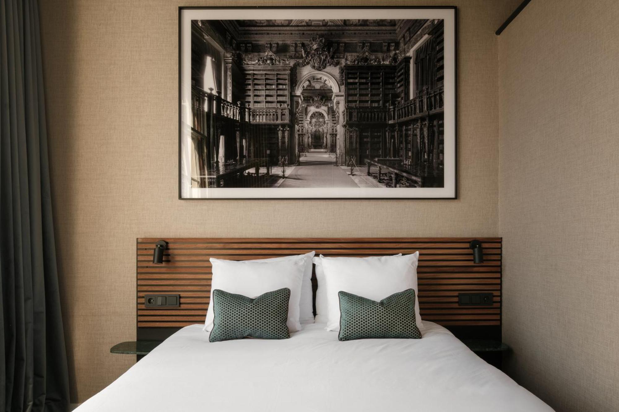 Adam's Canal House Hotel