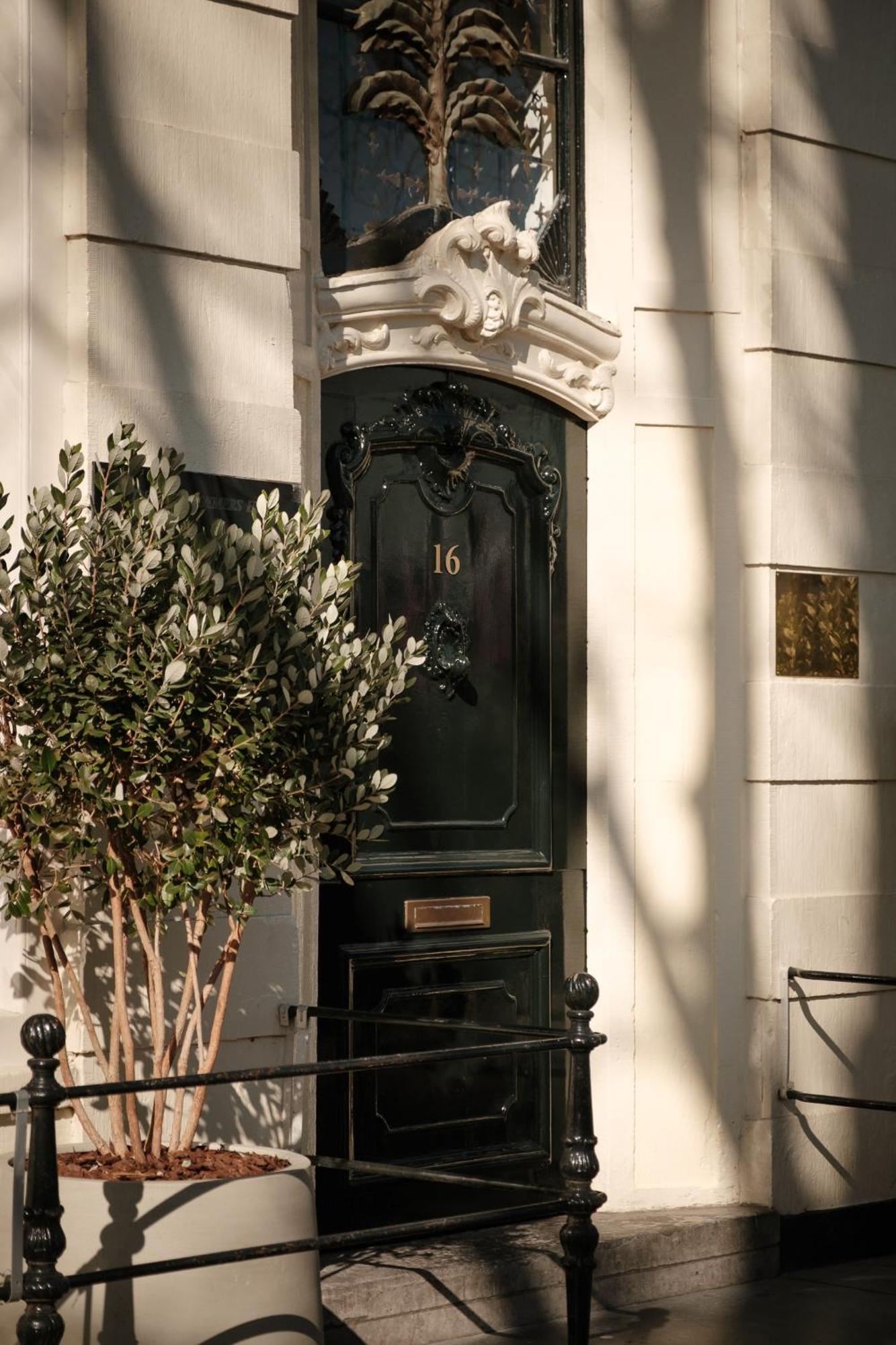 Adam's Canal House Hotel 4*