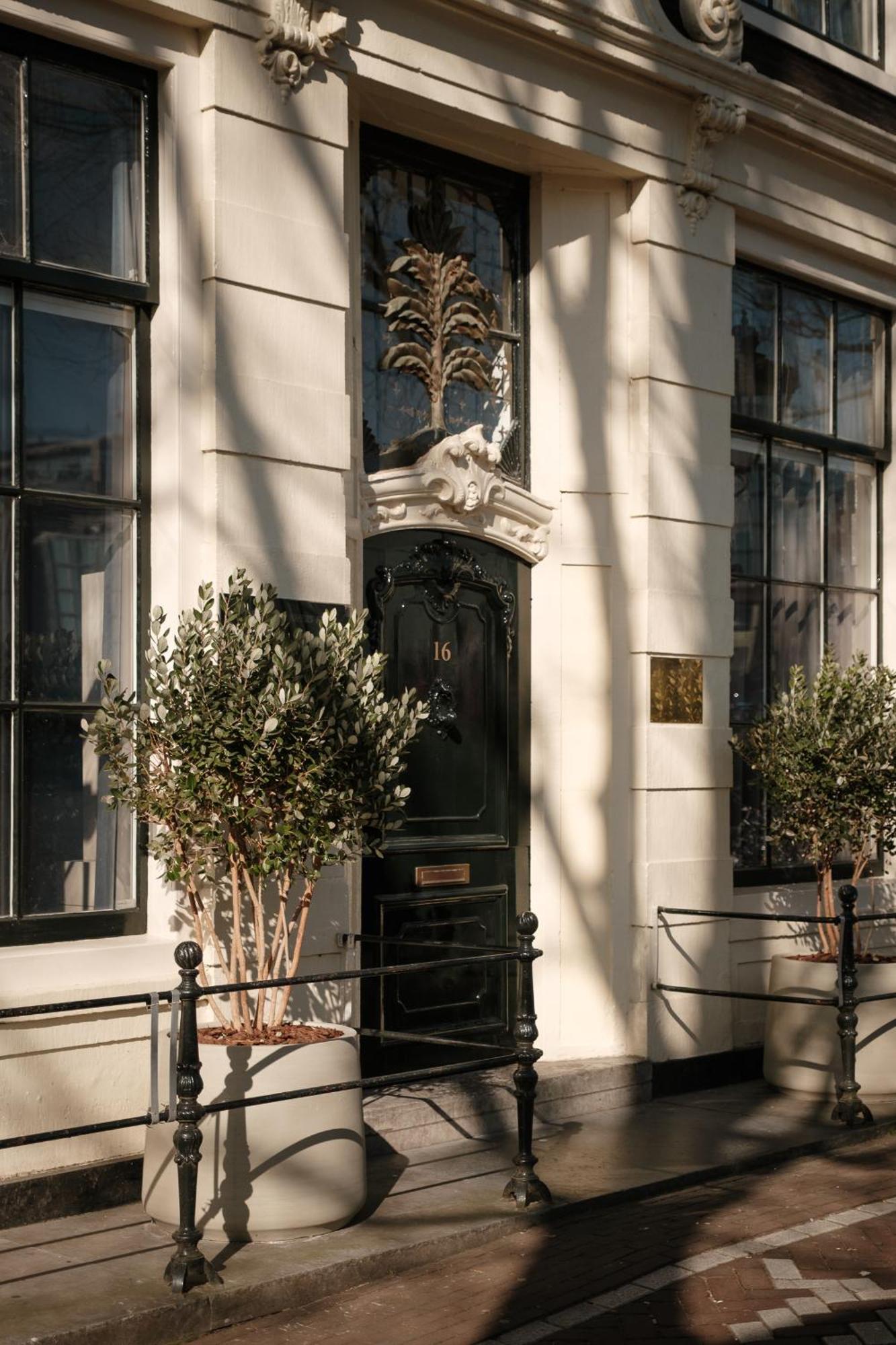 Hotel Adam's Canal House 4*