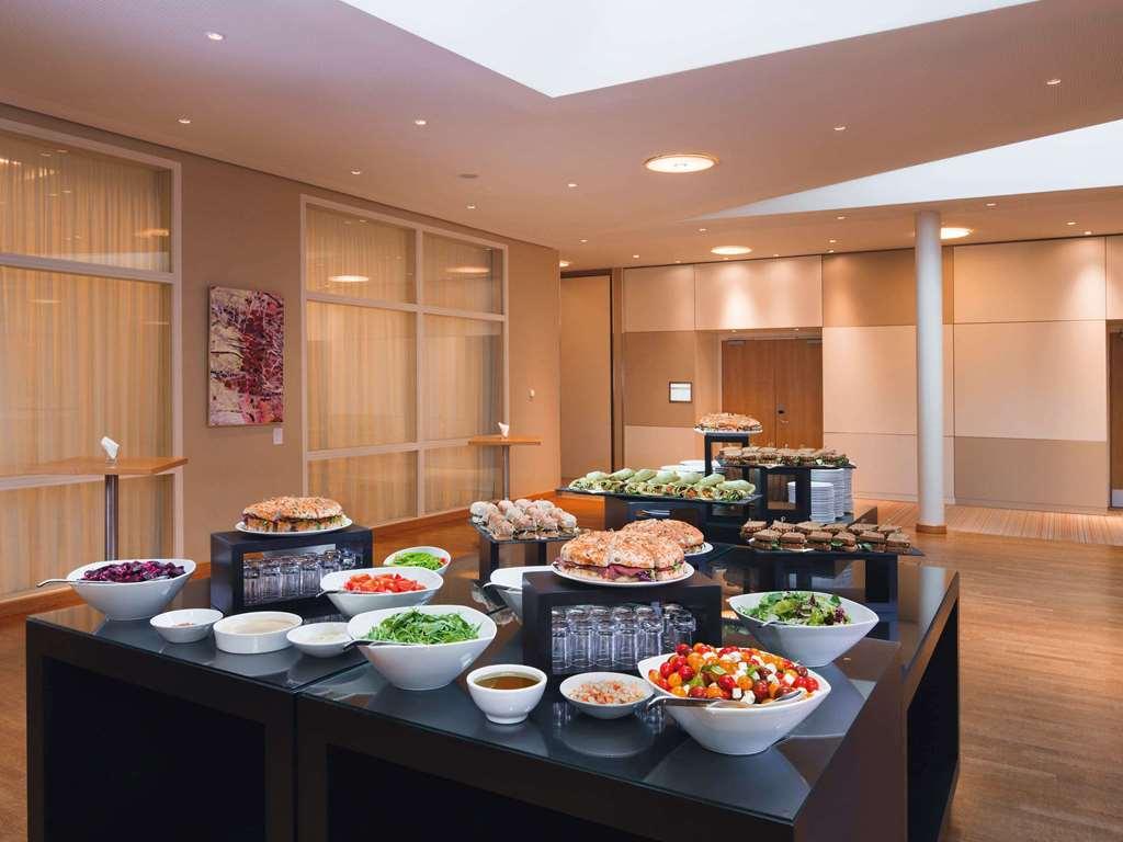Mövenpick City Centre Hotel 4*