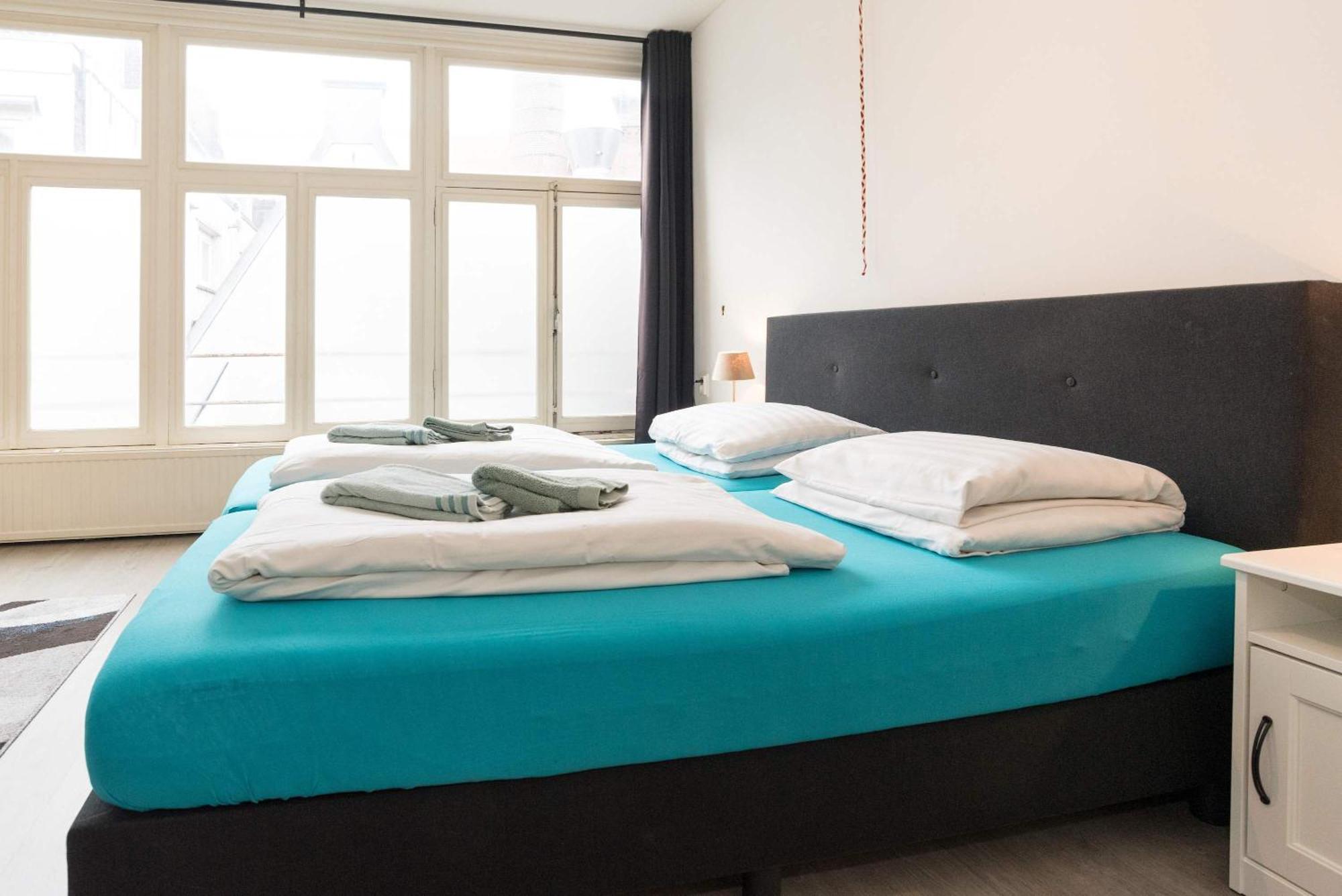 Redlight District Private Smokers Friendly Apartment *