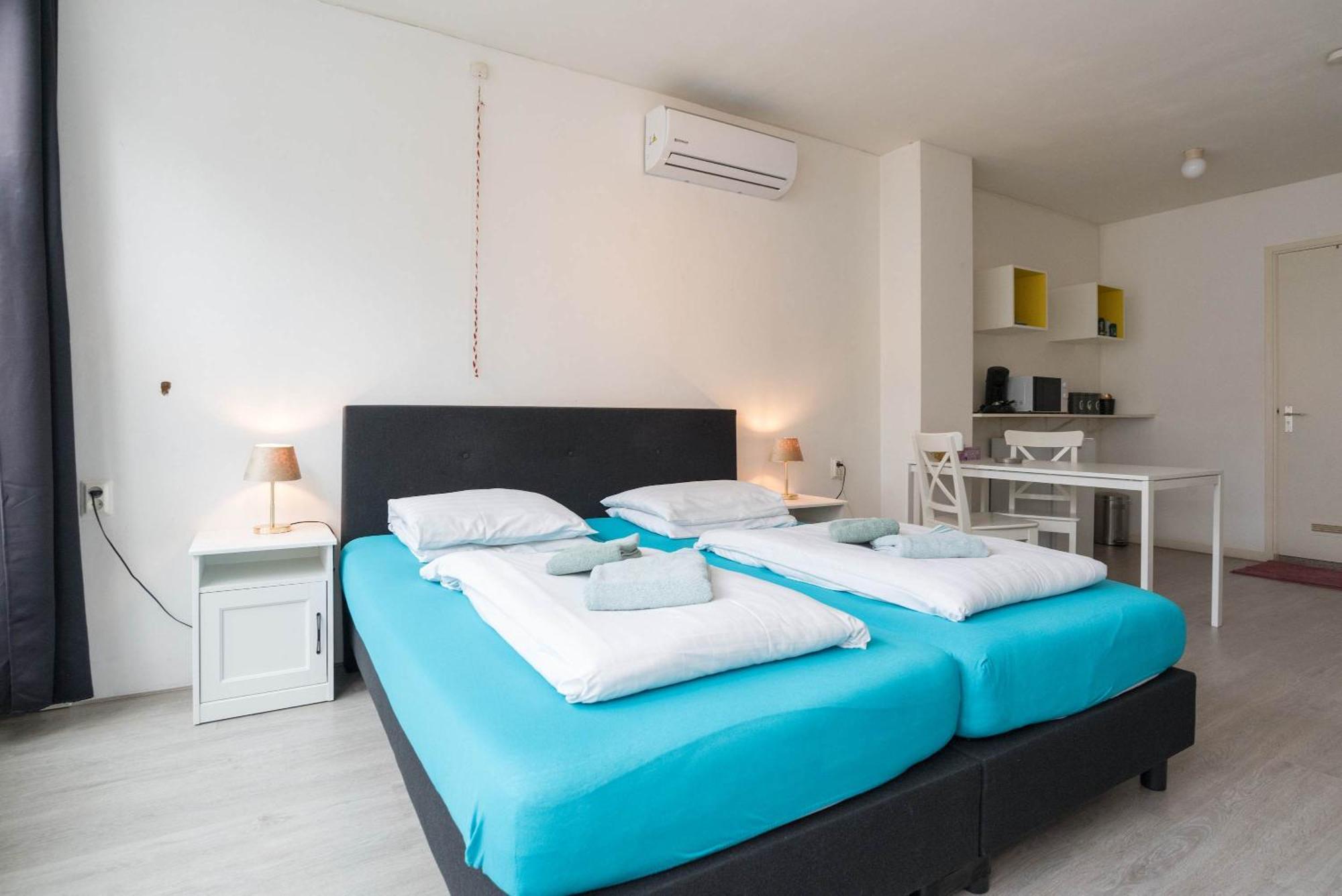 Redlight District Private Smokers Friendly Apartment Amsterdam