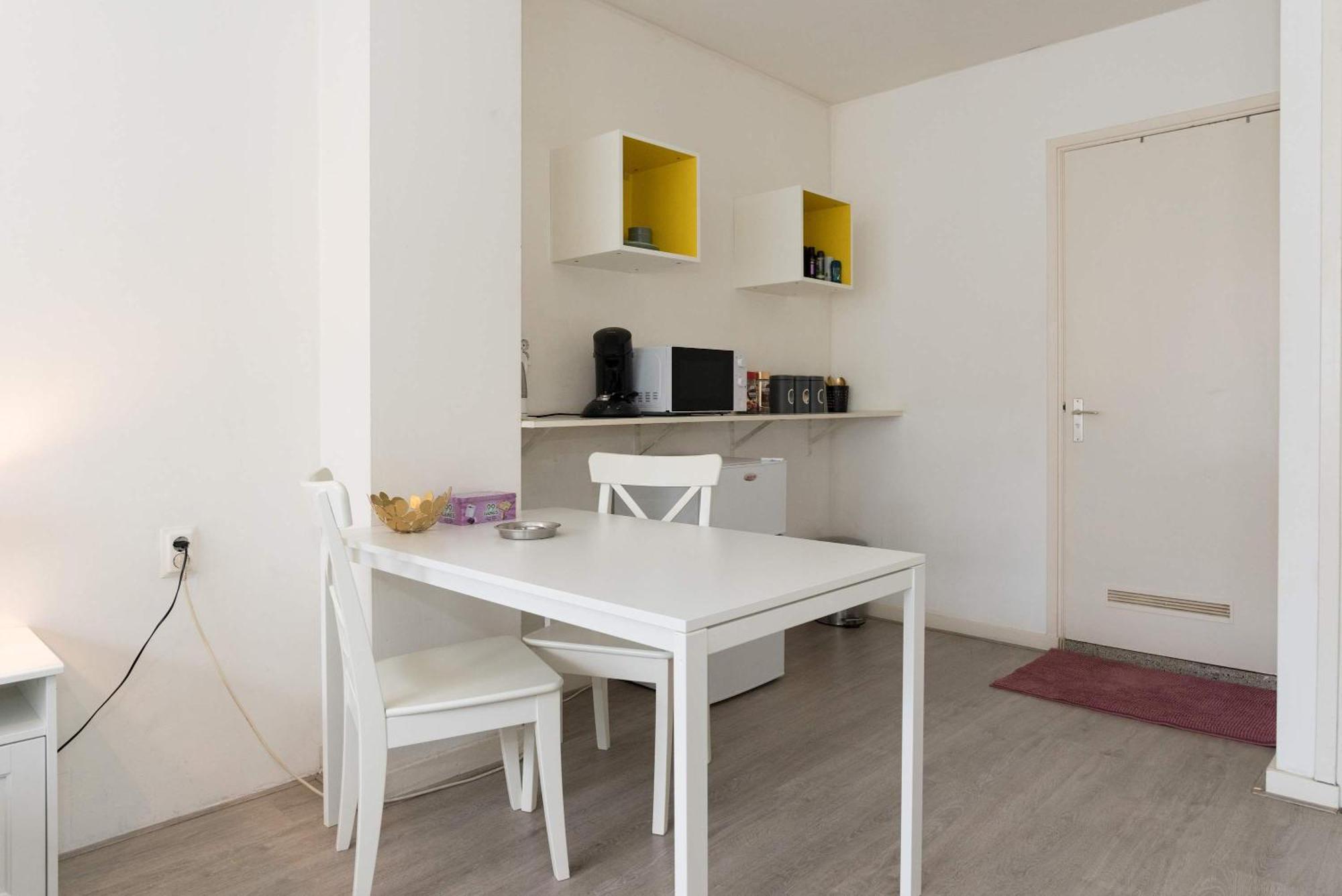 Apartment Redlight District Private Smokers Friendly Amsterdam