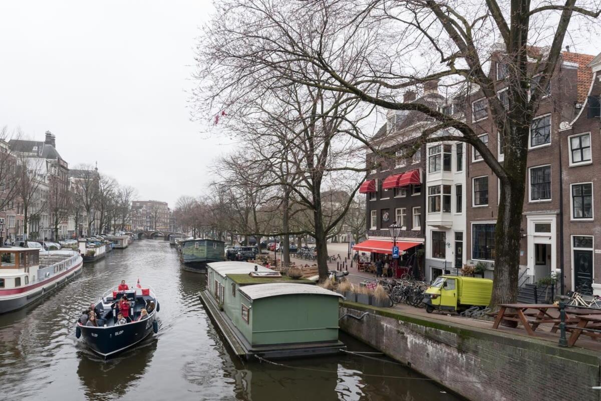 A Amsterdam
