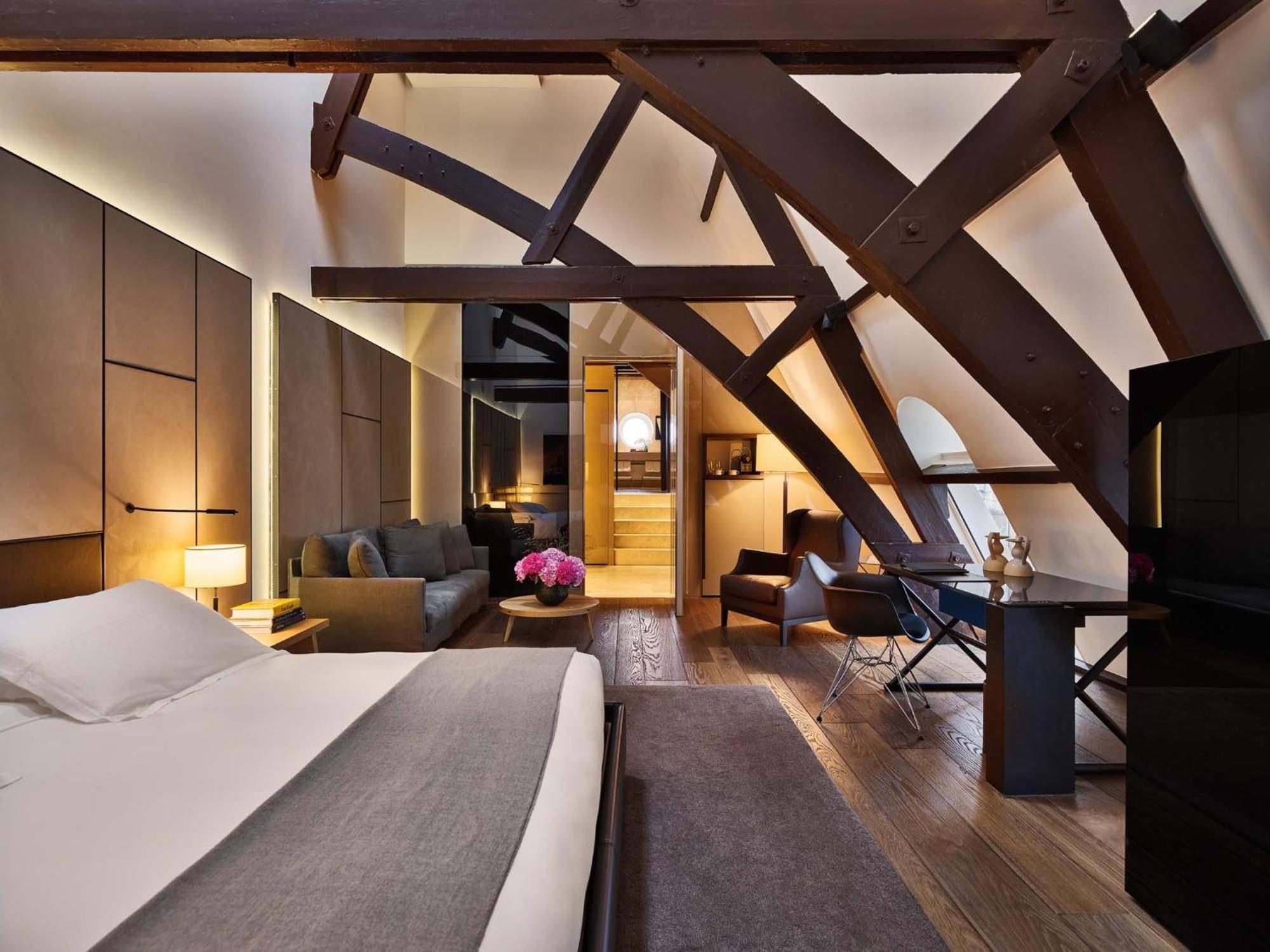 Hotel Conservatorium 5*