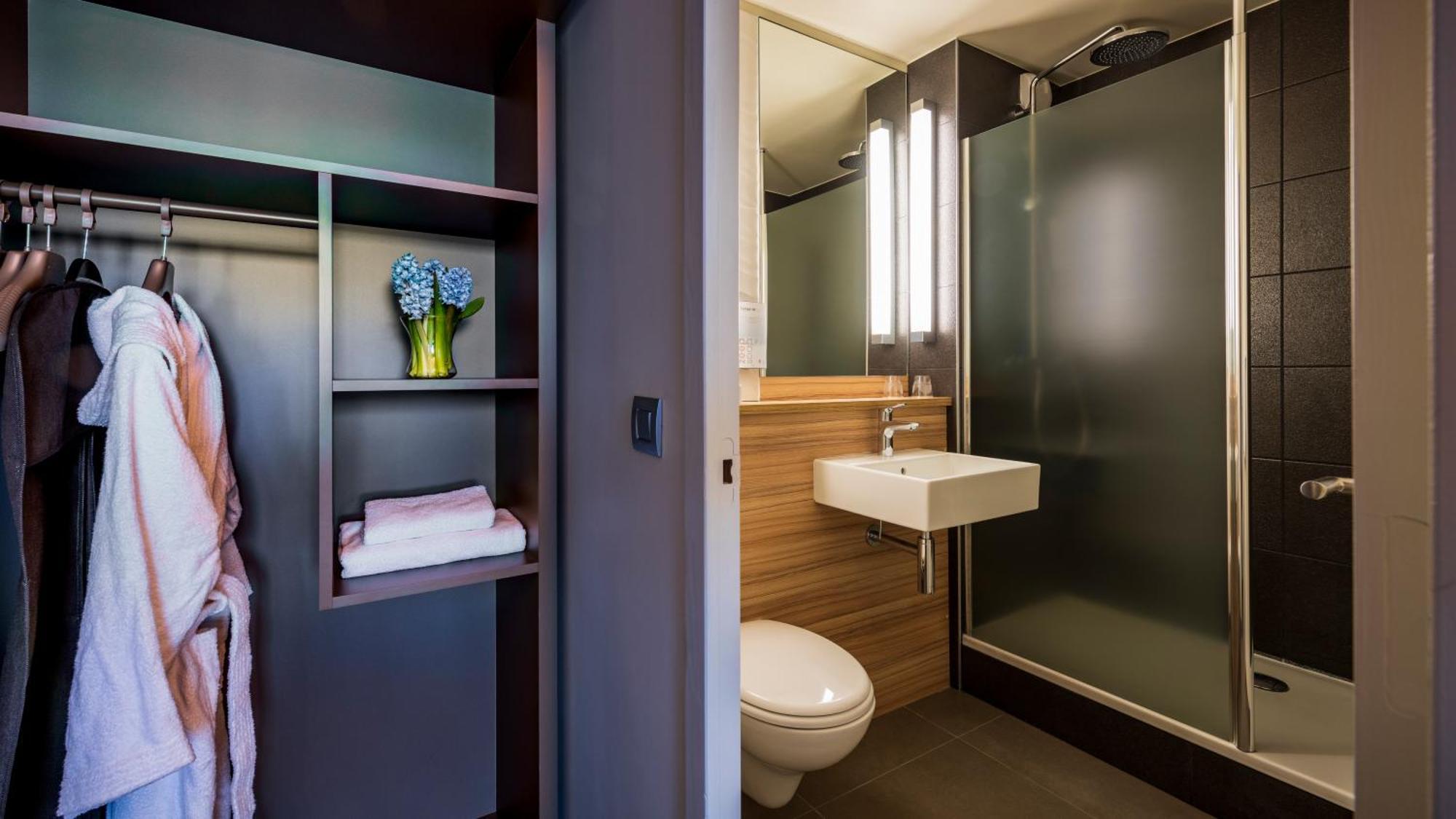 Hotel Campanile Hotel&restaurant Zuid-oost 3*