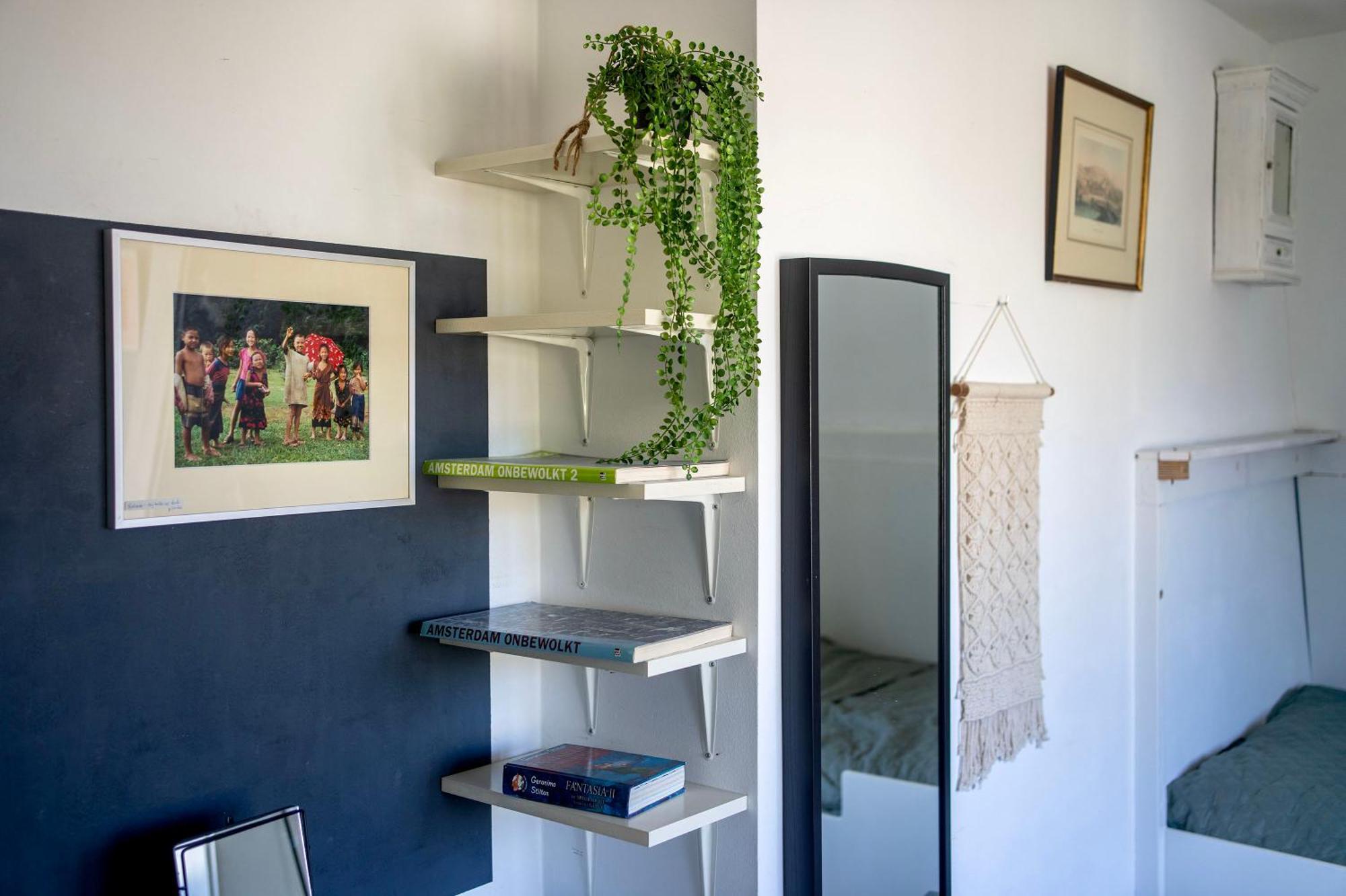 Your Own Floor In Authentic Picturesque Dikehouse Apartment