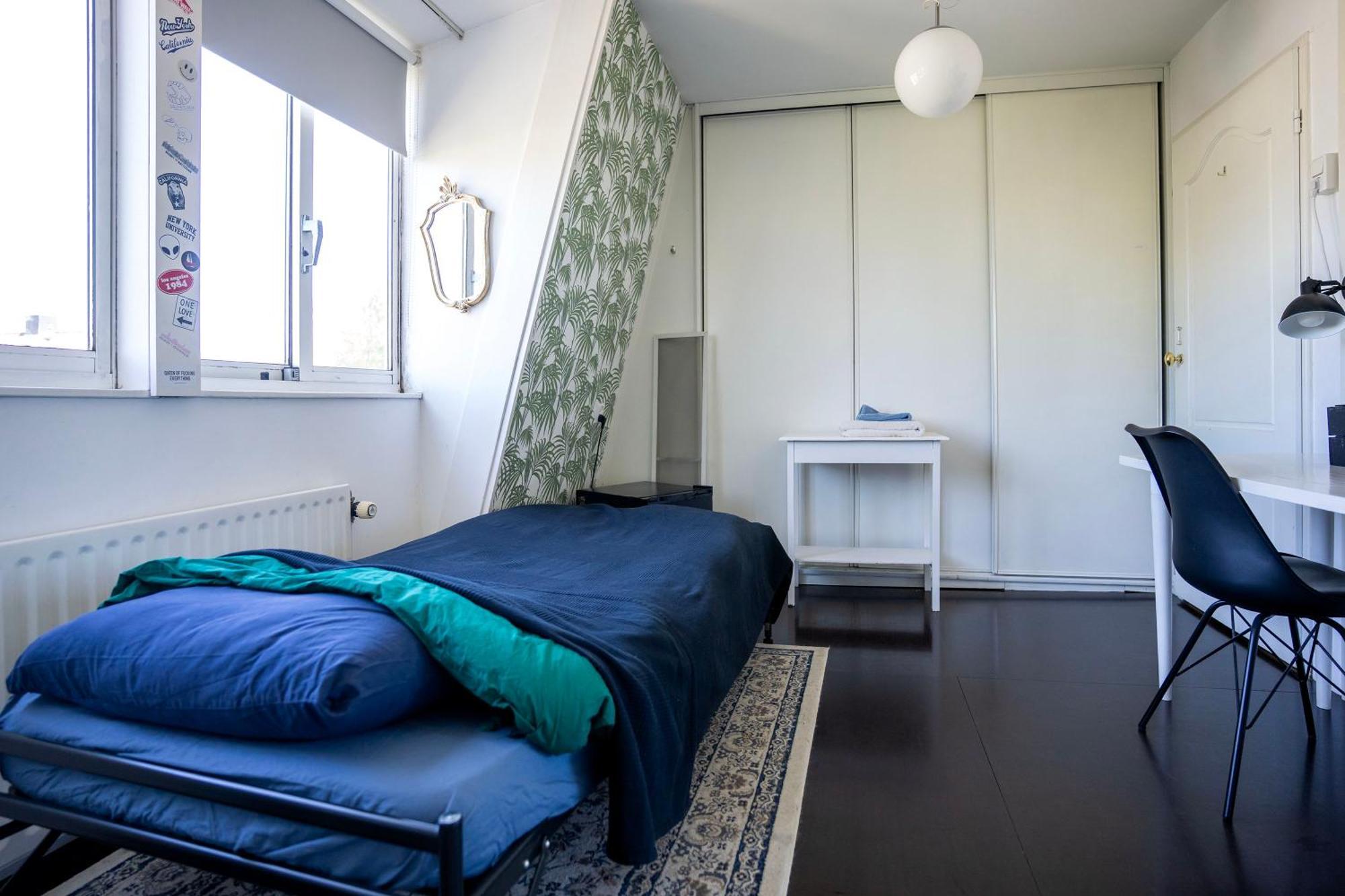 Your Own Floor In Authentic Picturesque Dikehouse Apartment Amsterdam