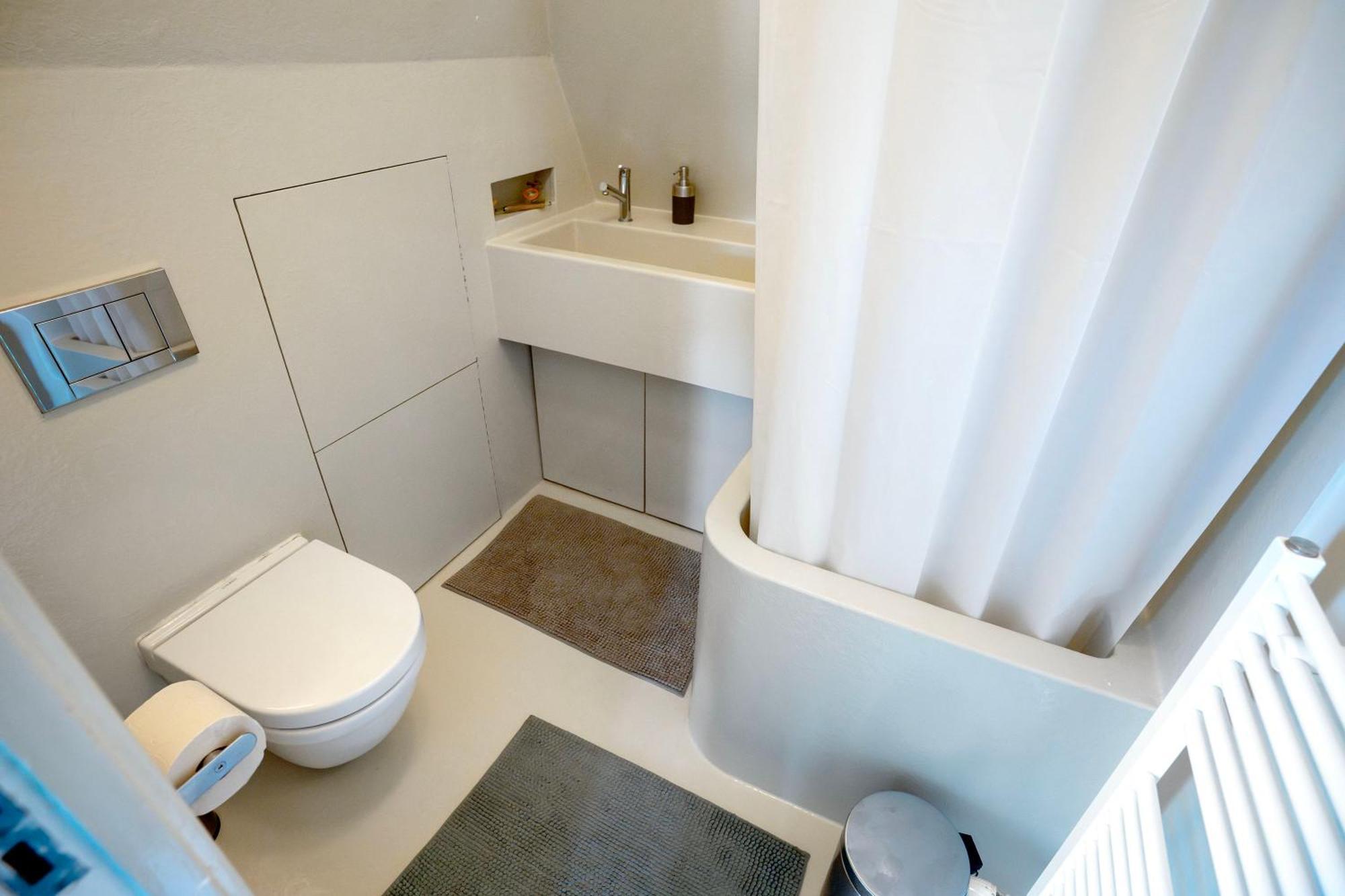 Your Own Floor In Authentic Picturesque Dikehouse *