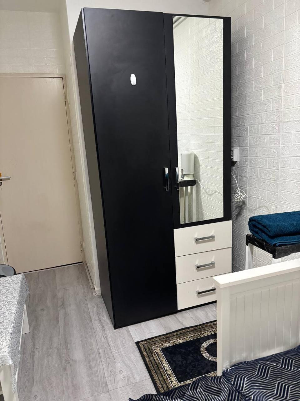 Entire In A Shared In Noord Close To The Center Station * Amsterdam