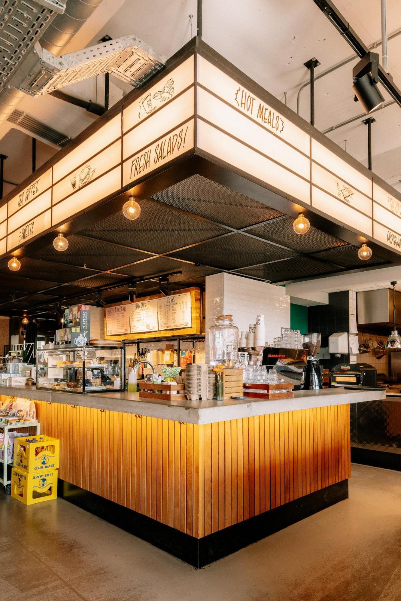 Hotel The Social Hub West 4 Star 4*