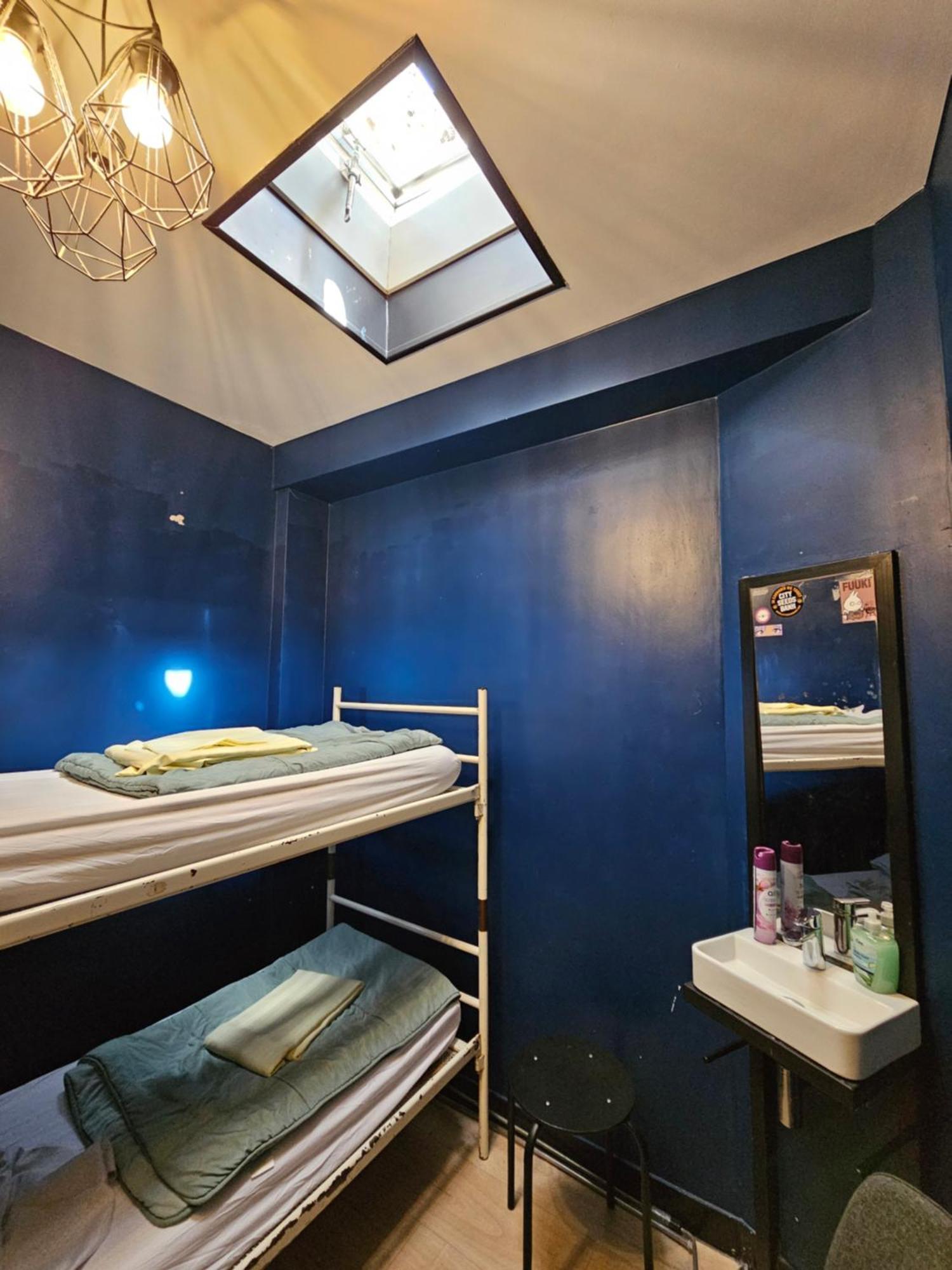 Crossroads Hostel Amsterdam Hostel Amsterdam