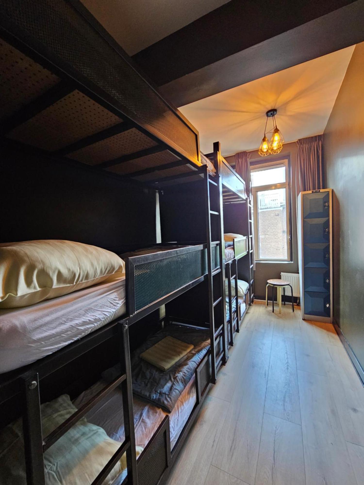 Crossroads Hostel Amsterdam Hostel Amsterdam