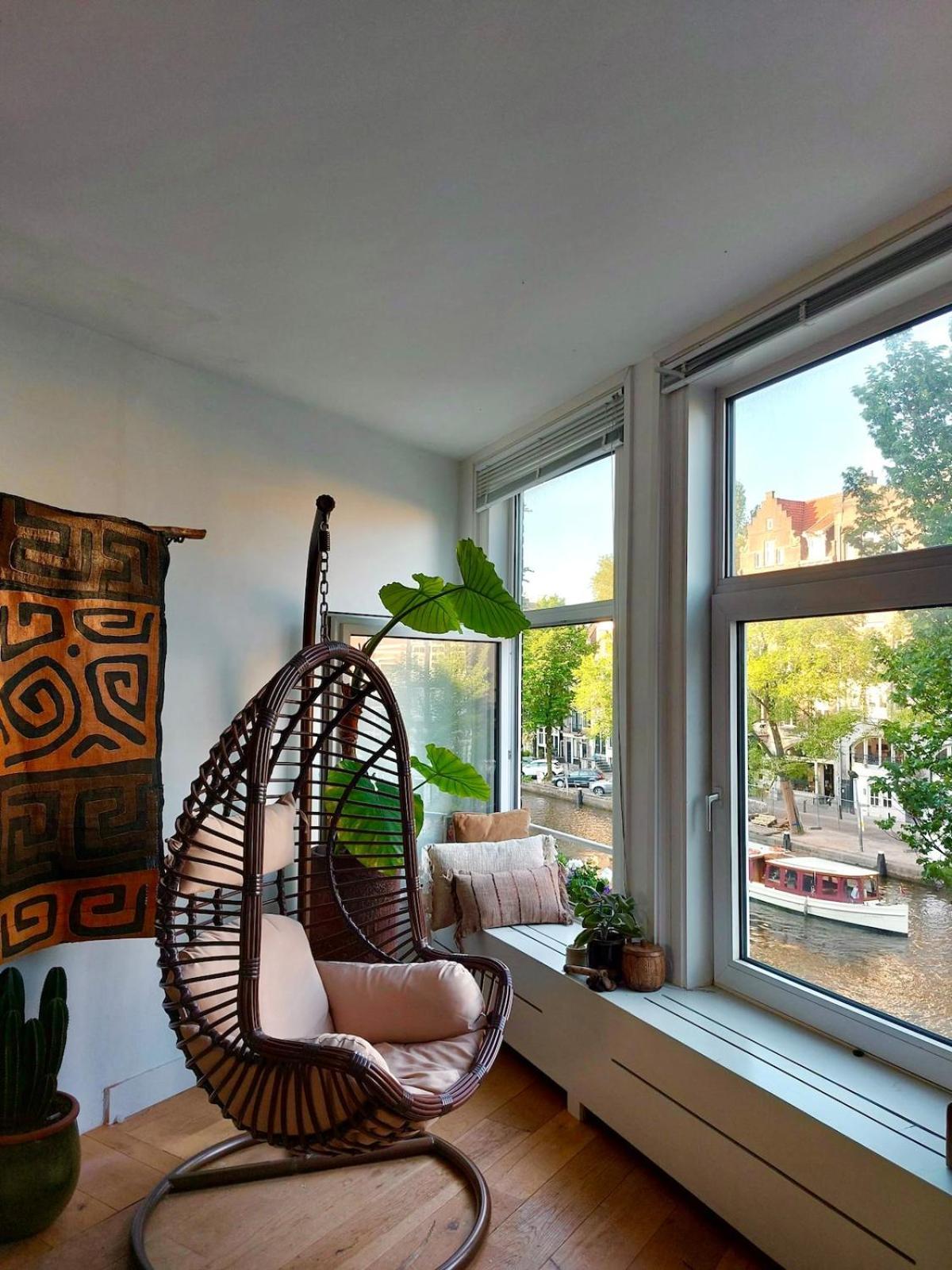 Canal House With A Unique View * Amsterdam