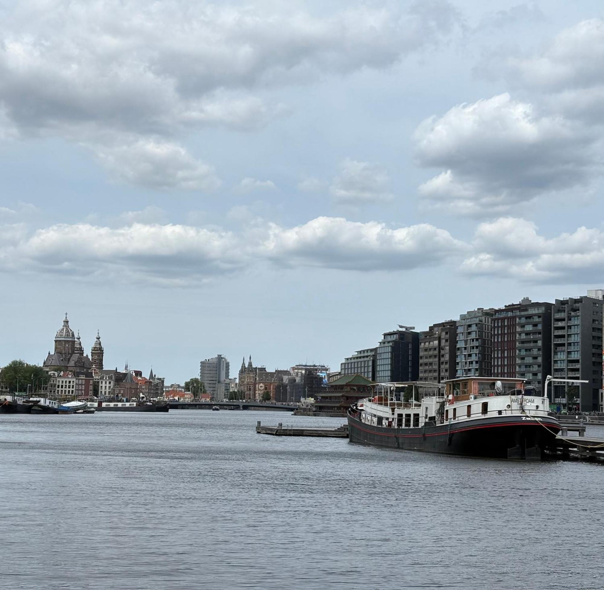 Hotel Hotelboot Zwaan