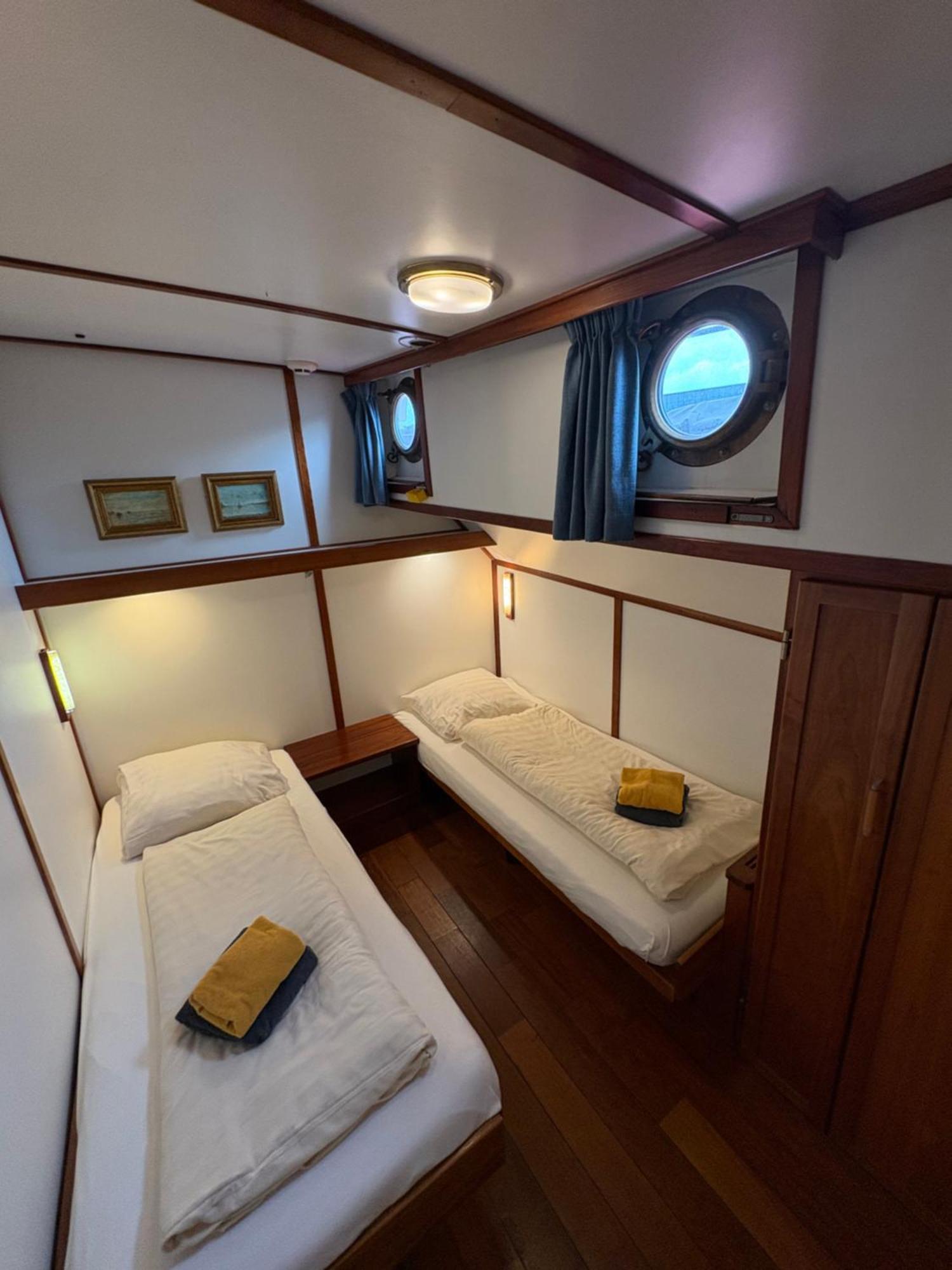 Hotelboot Zwaan Hotel