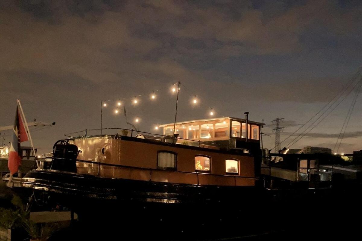 Bed & Breakfast Charmante Kapiteinshut Op Historisch Schip De Hoop