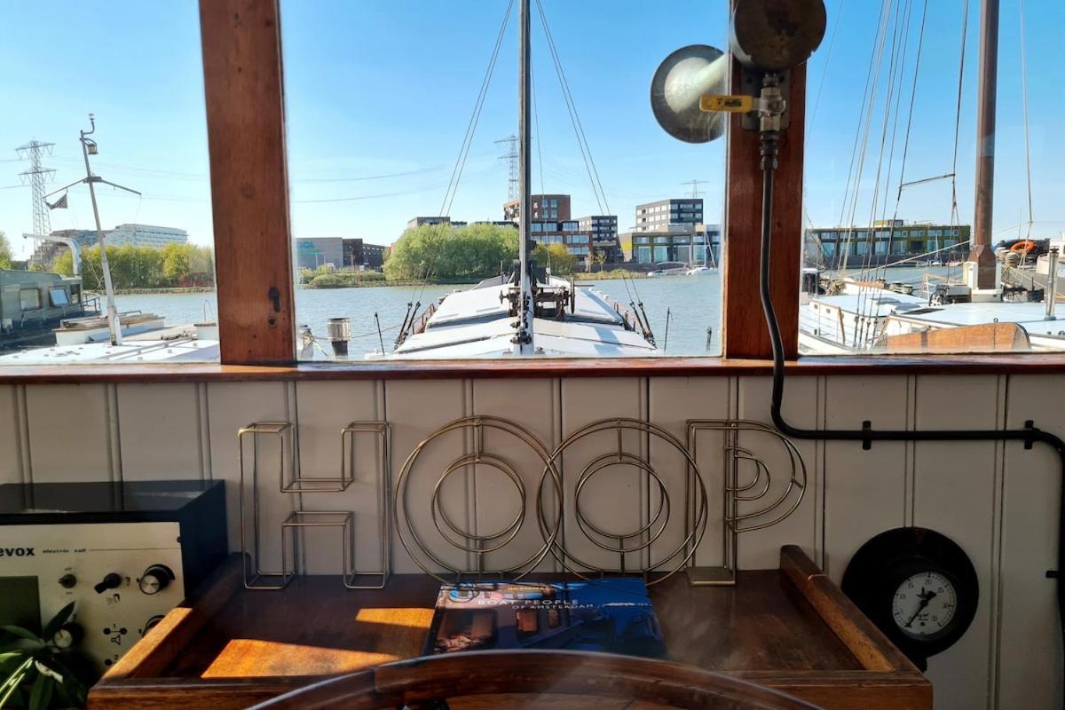 Charmante Kapiteinshut Op Historisch Schip De Hoop Bed & Breakfast *