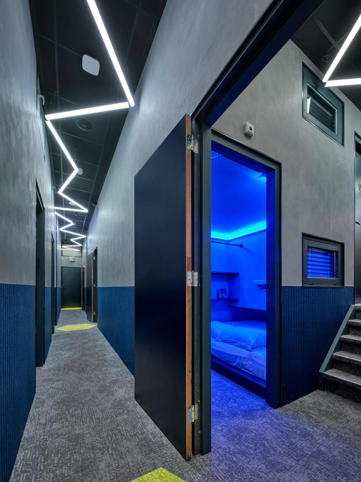 Capsule hotel The Hyve Capsule