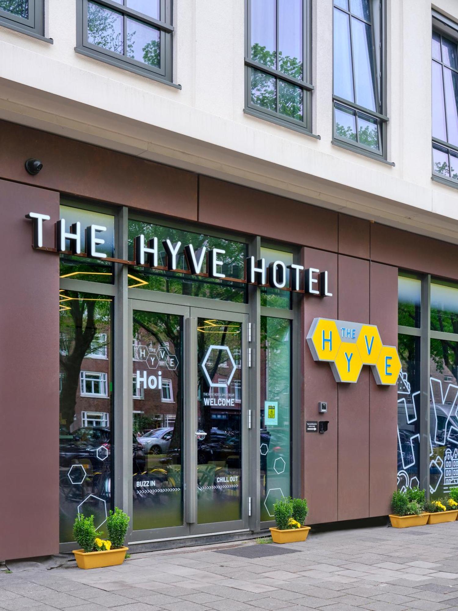Capsule hotel The Hyve Capsule *