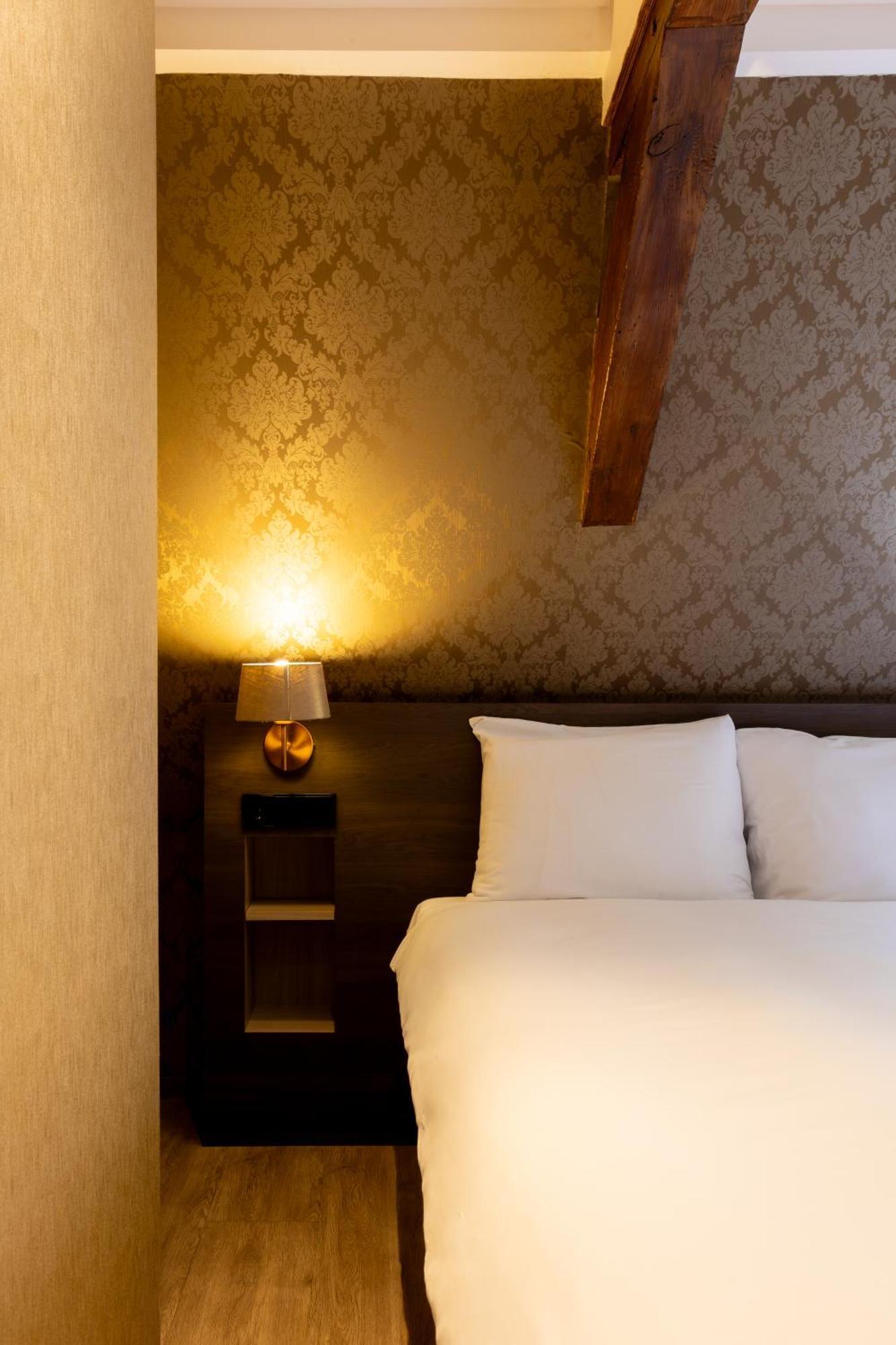 Dream Hotel 3*