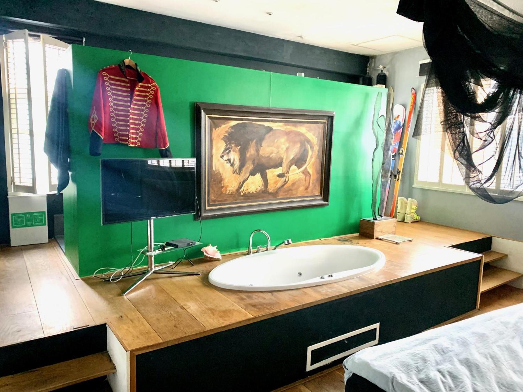 Elegant Penthouse Loft Of 250 M2 In Centre With Huge Roofgarden 80 M2 Amsterdam
