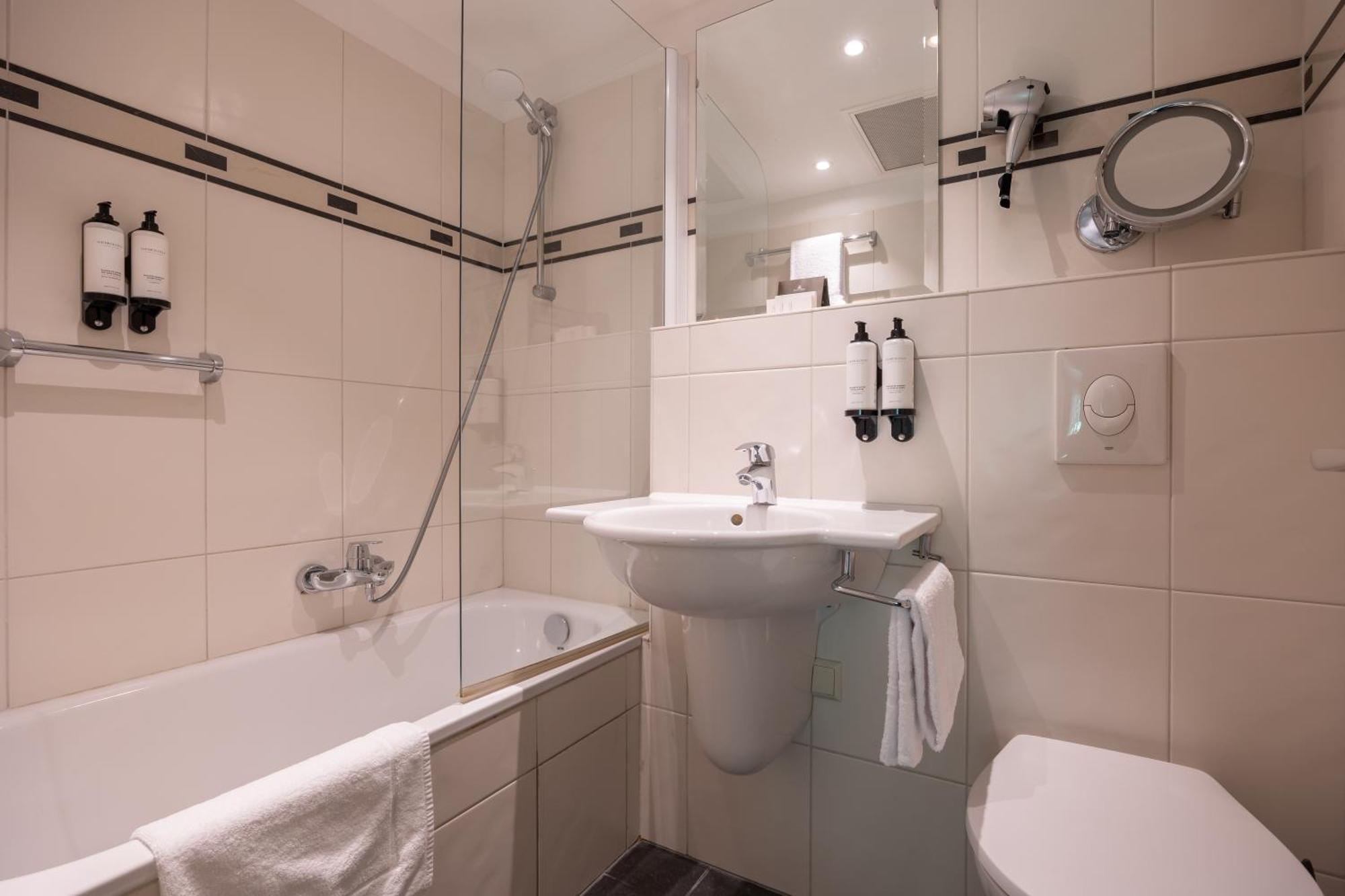 Hotel Apollofirst Boutique 4*