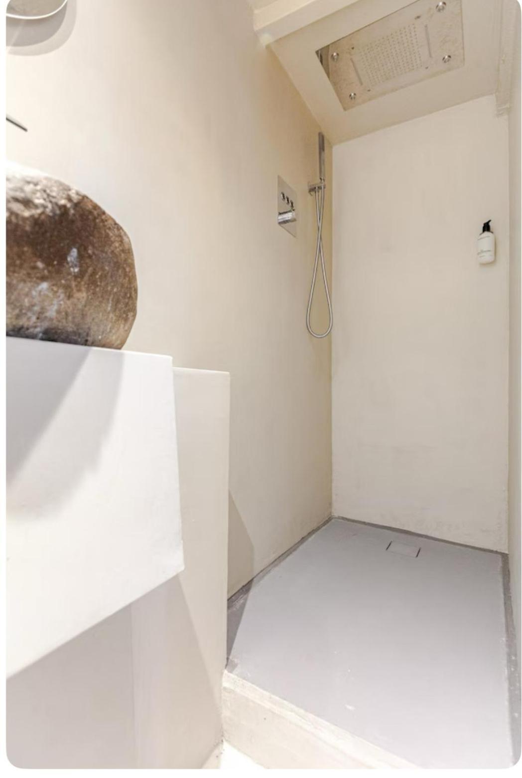 Appartement Luxury Canal In The Location Of !!! *