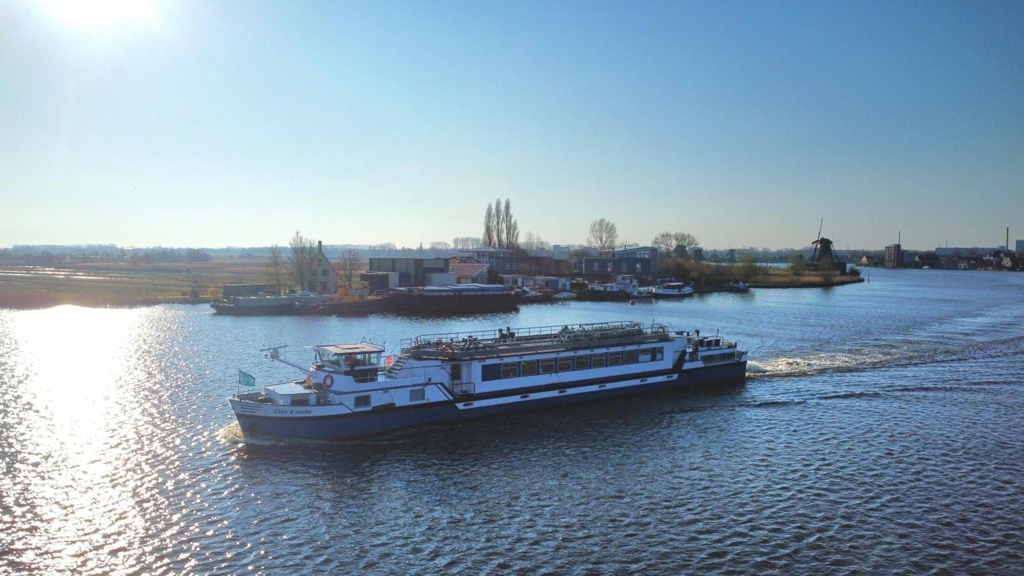 Botel Clair D'Etoile *