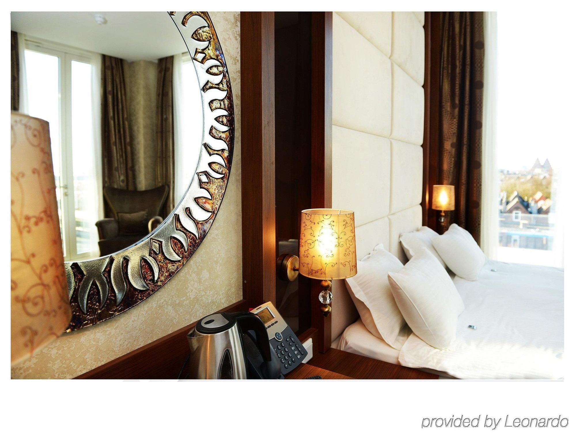 Grand Downtown Hotel