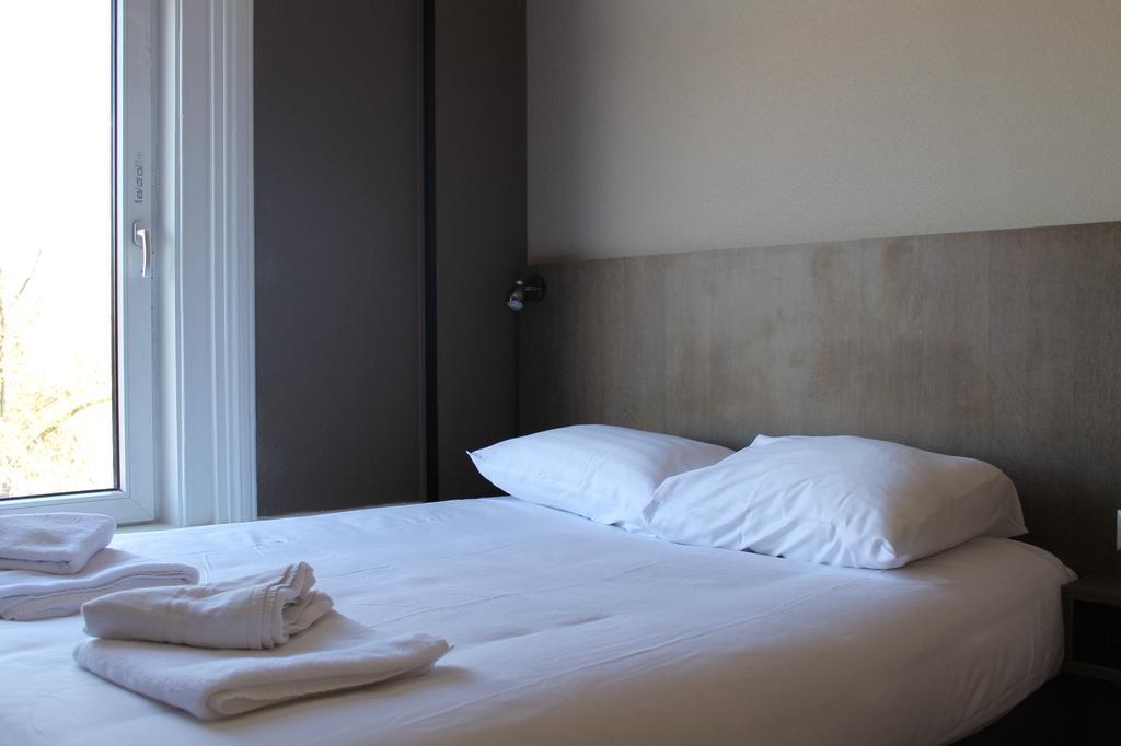 Aston Hotel 2*
