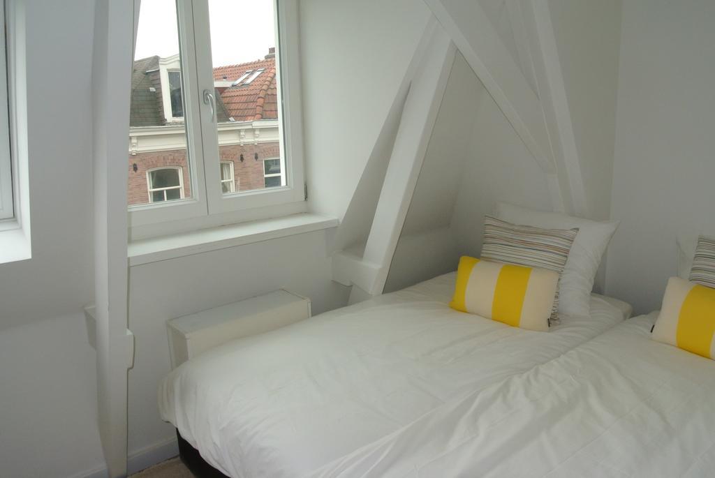 Van Gogh Apartment