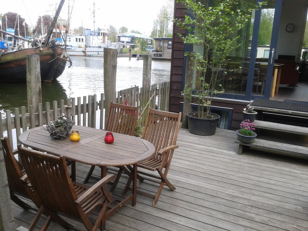 Bed & Breakfast Houseboat Vliegenbos