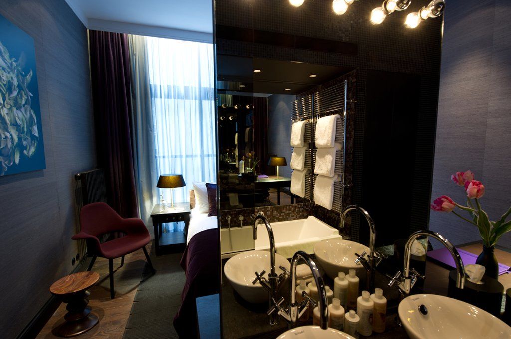 Hotel Canal House 4*