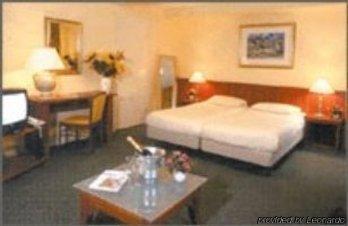 74 Hotel 3*