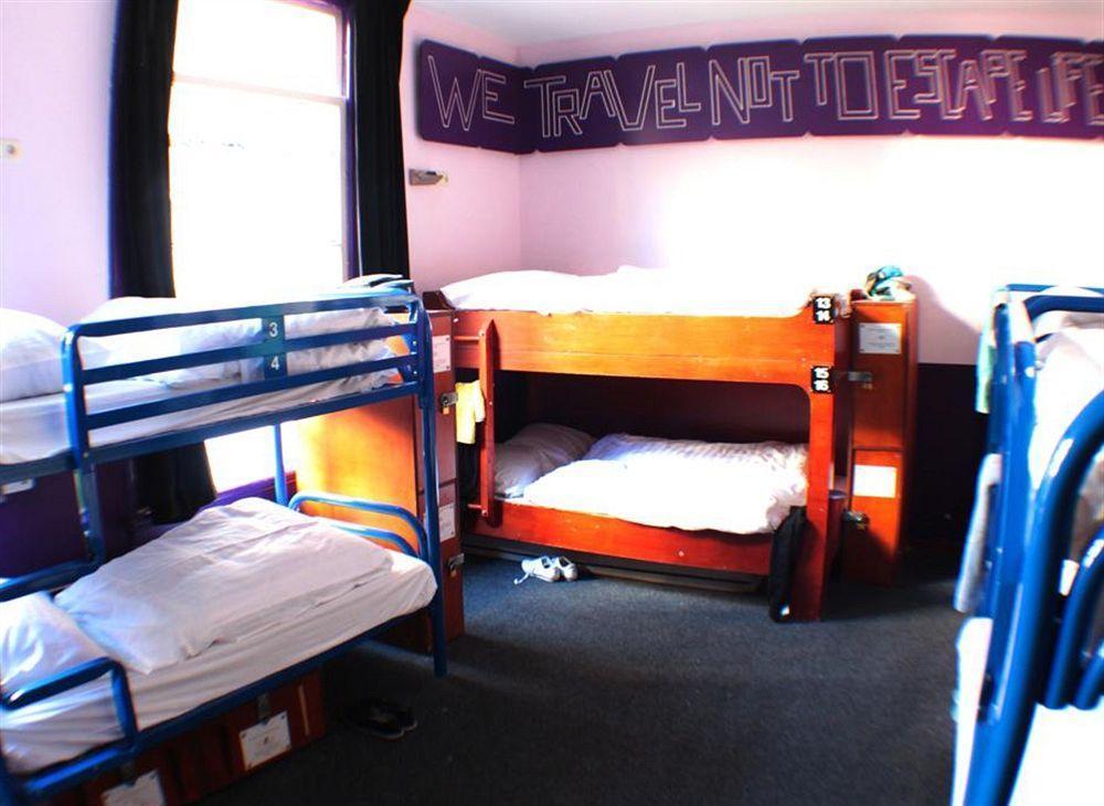 The Flying Pig Downtown Hostel