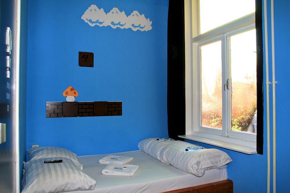 Flying Pig Uptown Hostel Amsterdam