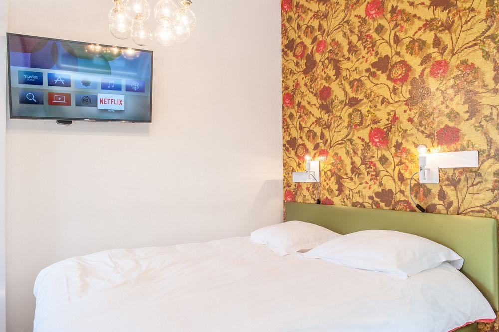 Amstel Corner Hotel