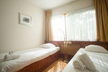 Budget Hostel Bargain Toko Hostel *