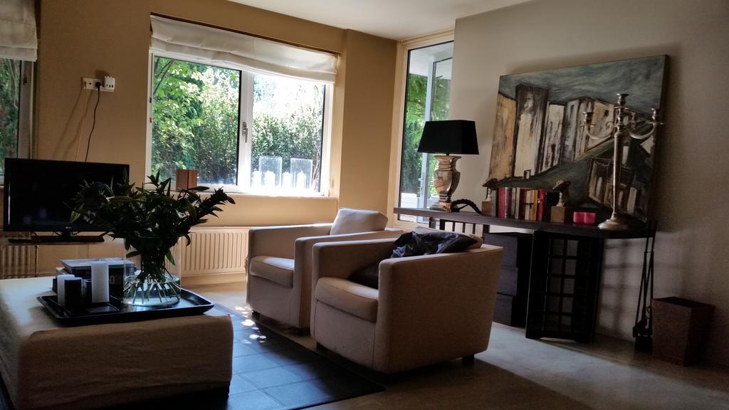 Apartment With Garden, Zuid/rai/wtc