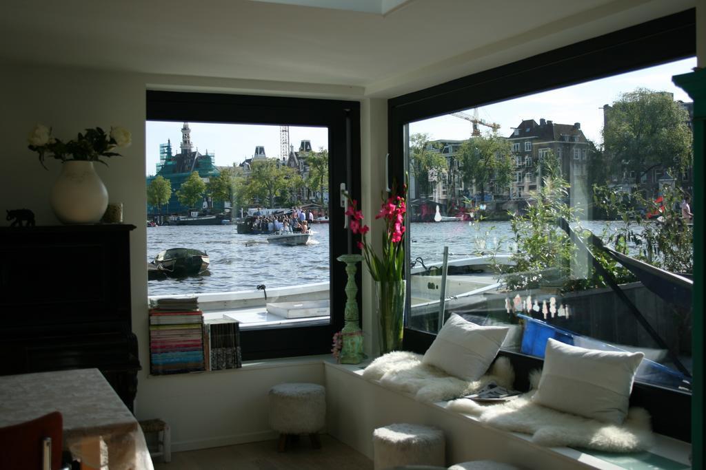 Guest house Houseboat Ark Amstel Amsterdam