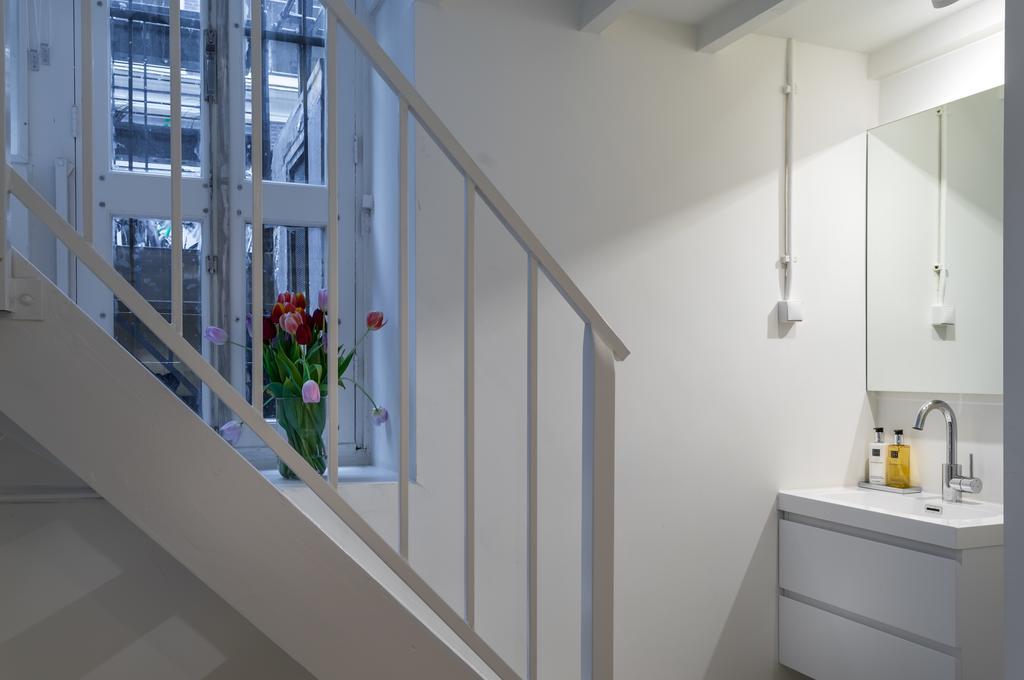 Apartment Luxury Flower Market