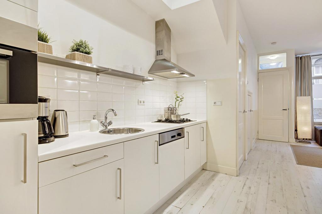 Hideaway Apartment *