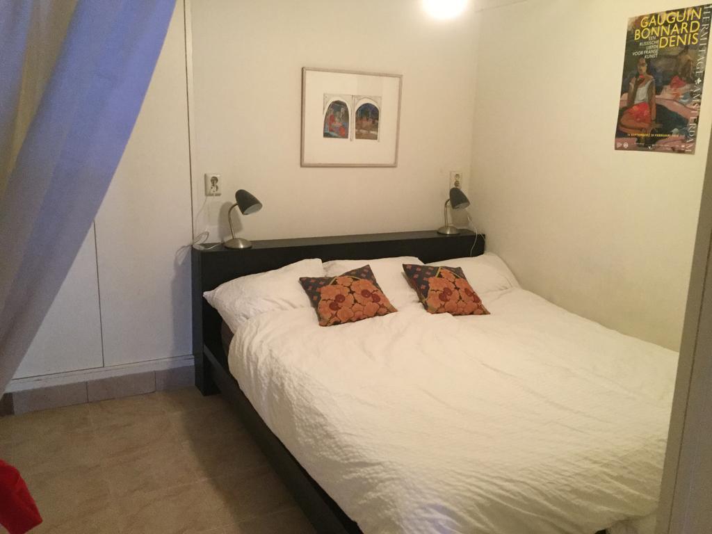 Apartment Charming Canal House 4p Amsterdam