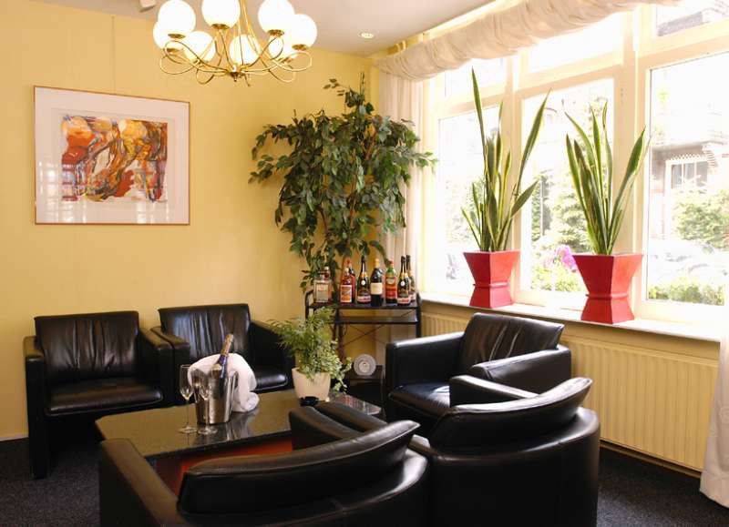 Hotel Budget Trianon 2*